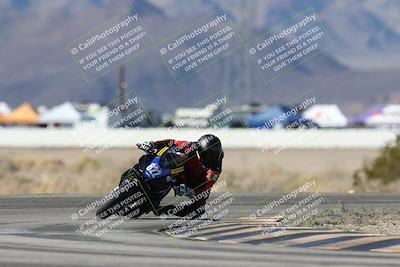 media/Dec-07-2025-CVMA (Sun) [[3e7d2de5dc]]/Race 7-Formula Lightweight Twins Shootout/